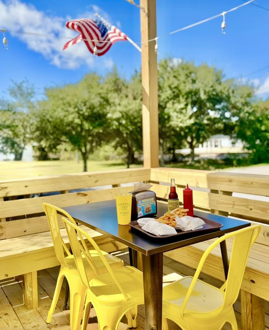 A meal on the deck at Pirate's Cove